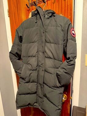 Authentic Canada goose jacket black size small